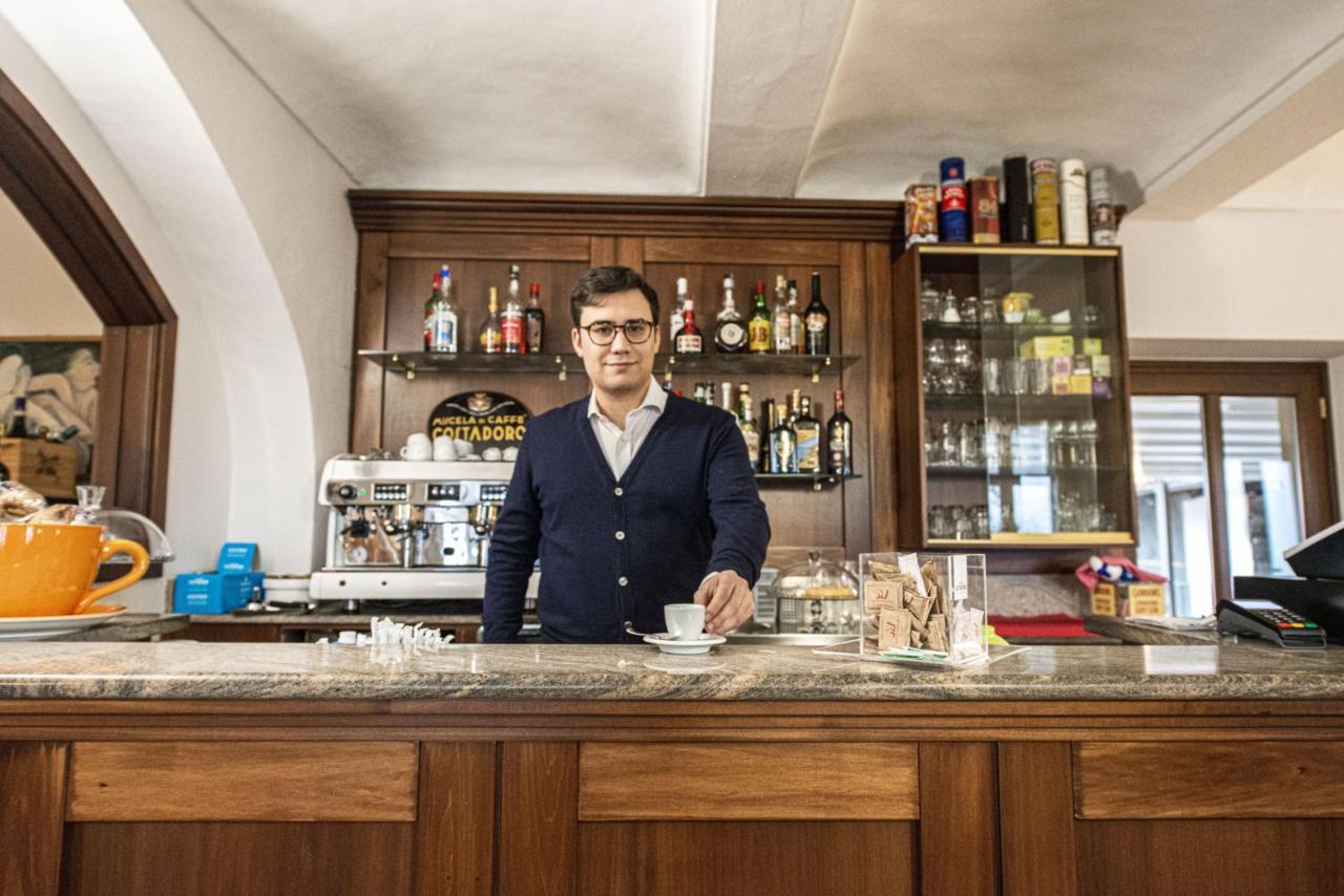 Locanda Italia Serralunga d'Alba Kültér fotó
